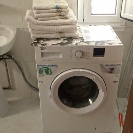 Piso De Laura En Primera Planta Apartamento