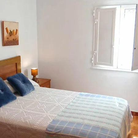 Piso De Laura En Primera Planta Apartamento